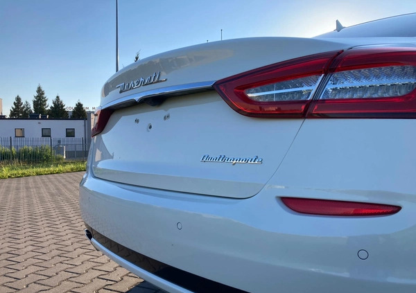Maserati Quattroporte cena 155000 przebieg: 115000, rok produkcji 2015 z Działdowo małe 106